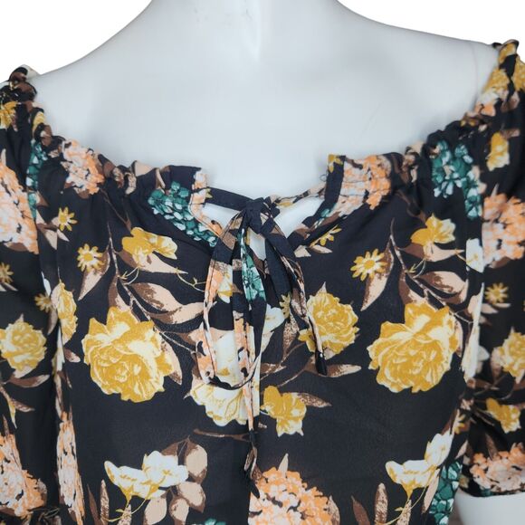 Rue 21 Women's Small Blouse Off-The Shoulder Keyhole Neckline 3/4 Sleeves Floral - Picture 4 of 13